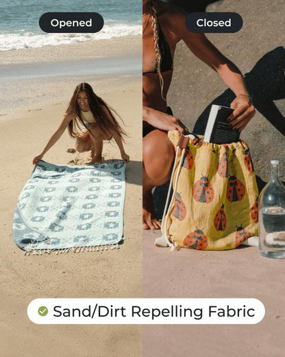🏖️2-in-1 Convertible Towel & Backpack with Inner Zip Pocket & Sand-Repelling Fabric– Pre-Sale