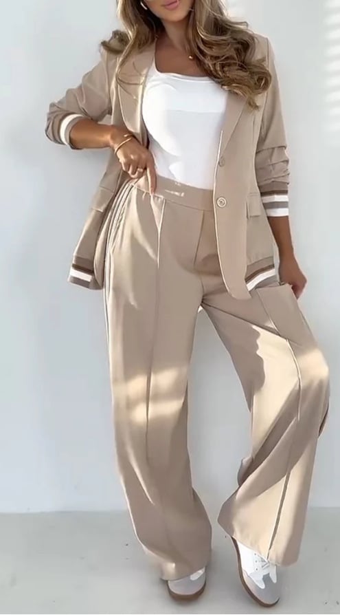 Soft Tailored Blazer & Wide-Leg Pants Set